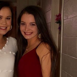 Meet your Posher, Courtney